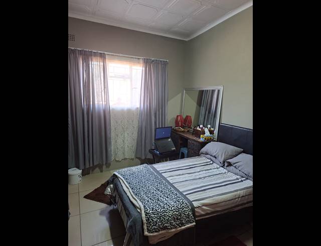 4 BEDROOM HOUSE FOR SALE IN VANDERBIJLPARK SE 2